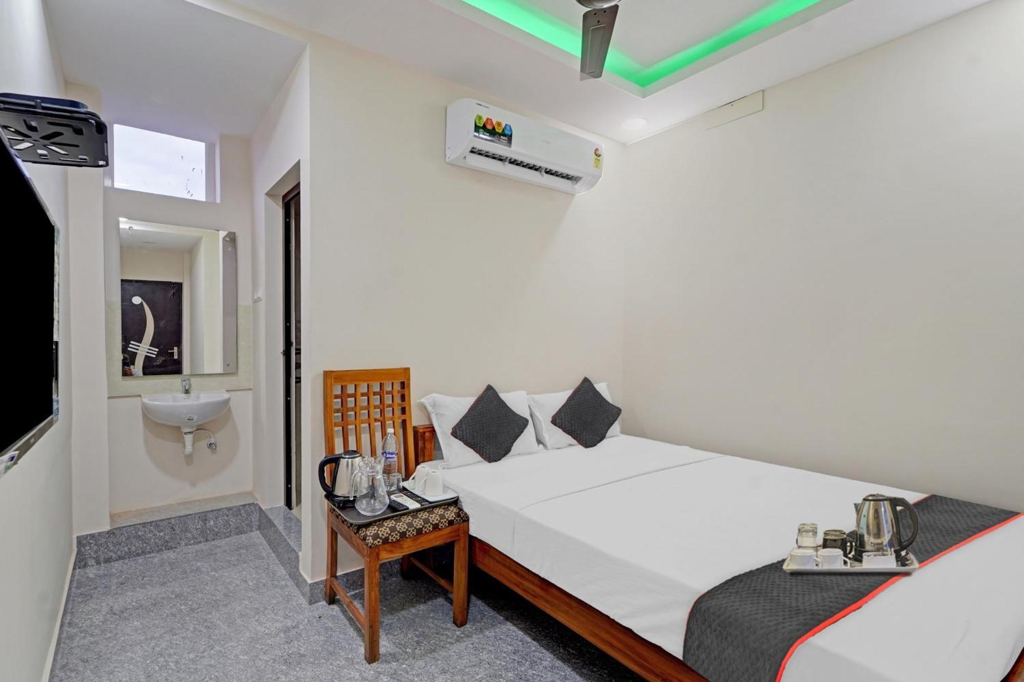 Super Townhouse 1096 Hotel Redfox Nungambakkam Near Apollo & Shankar Nethralaya Hospital 첸나이 외부 사진